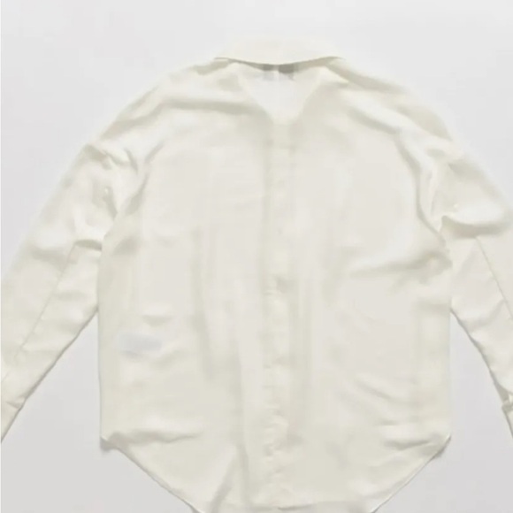 Oneteaspoon silk blouse - Picture 3 of 15